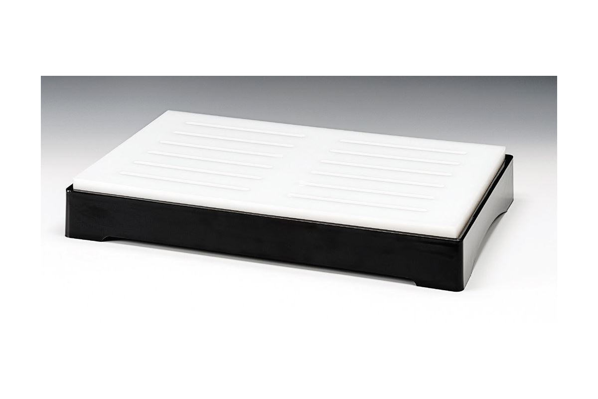 Bread Cutting Board With Polycarbonate Base