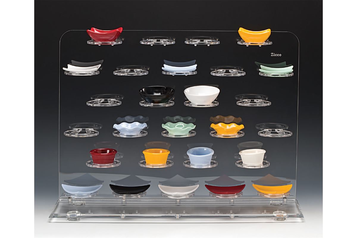 Minimel Display Stand with 27 Pieces
